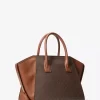 Μεγάλη τσάντα με λογότυπο Avril με υπογραφή Μεγάλη τσάντα με λογότυπο Avril με υπογραφή