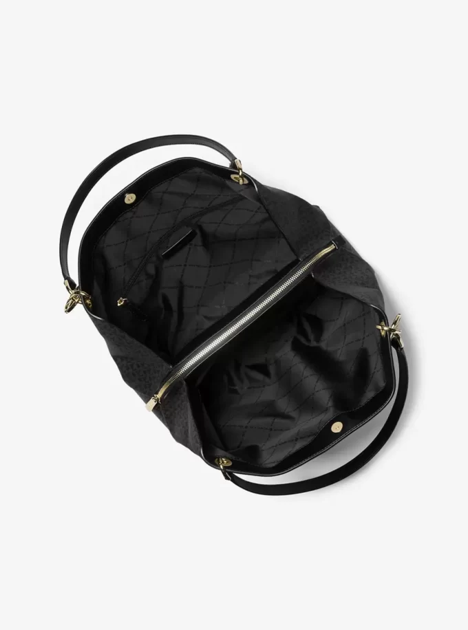 Μεγάλη τσάντα ώμου με λογότυπο Christina Μεγάλη τσάντα ώμου με λογότυπο Christina