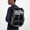 Σακίδιο πλάτης Cooper Medium με ανάγλυφο μεταλλικό λογότυπο Σακίδιο πλάτης Cooper Medium με ανάγλυφο μεταλλικό λογότυπο