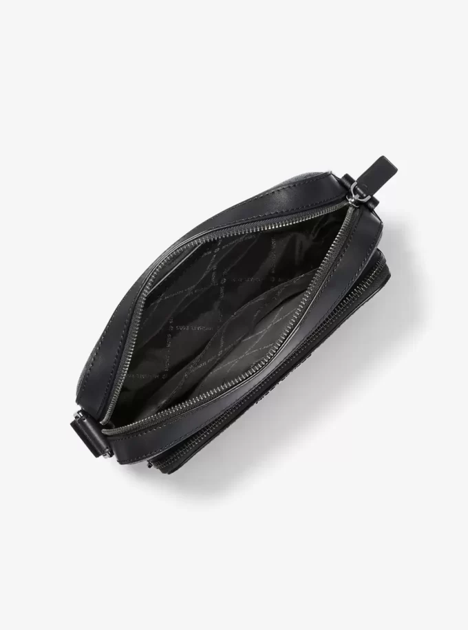 Τσάντα χιαστί Cooper Signature Logo Utility με λογότυπο και σχέδιο χιαστί Τσάντα χιαστί Cooper Signature Logo Utility με λογότυπο και σχέδιο χιαστί