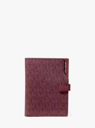 Πορτοφόλι Jet Set Signature Logo Passport με λογότυπο