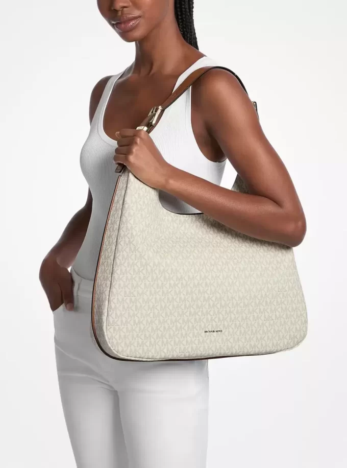 Μεγάλη τσάντα ώμου Nolita με λογότυπο Signature Hobo